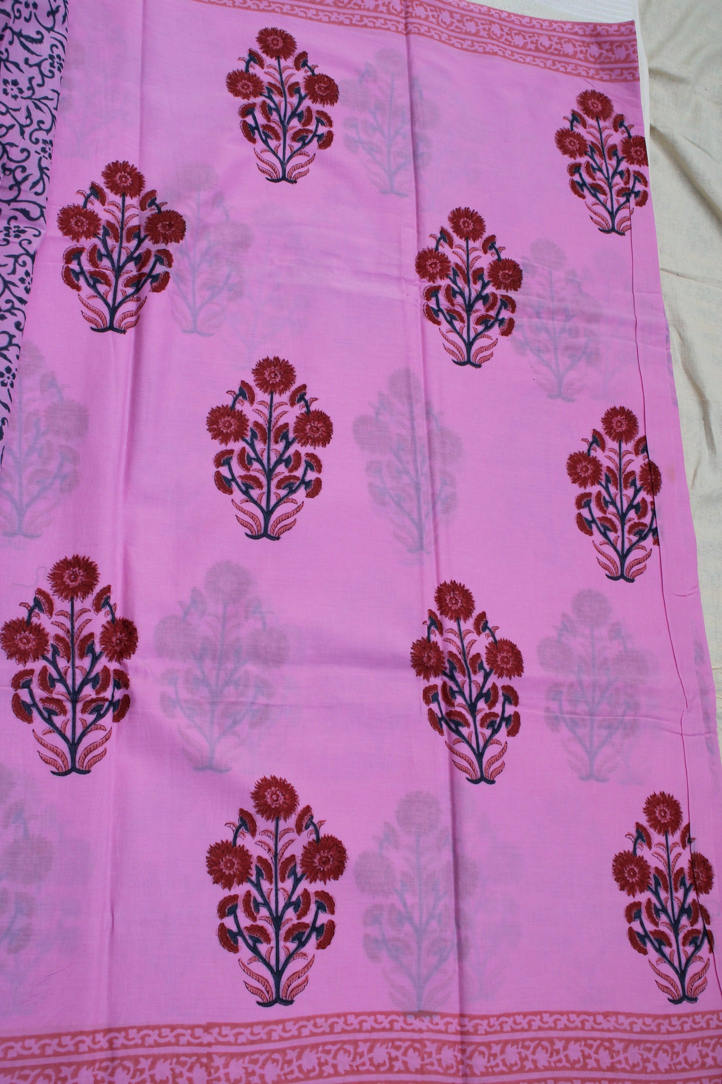 Baby pink flower block printed saree