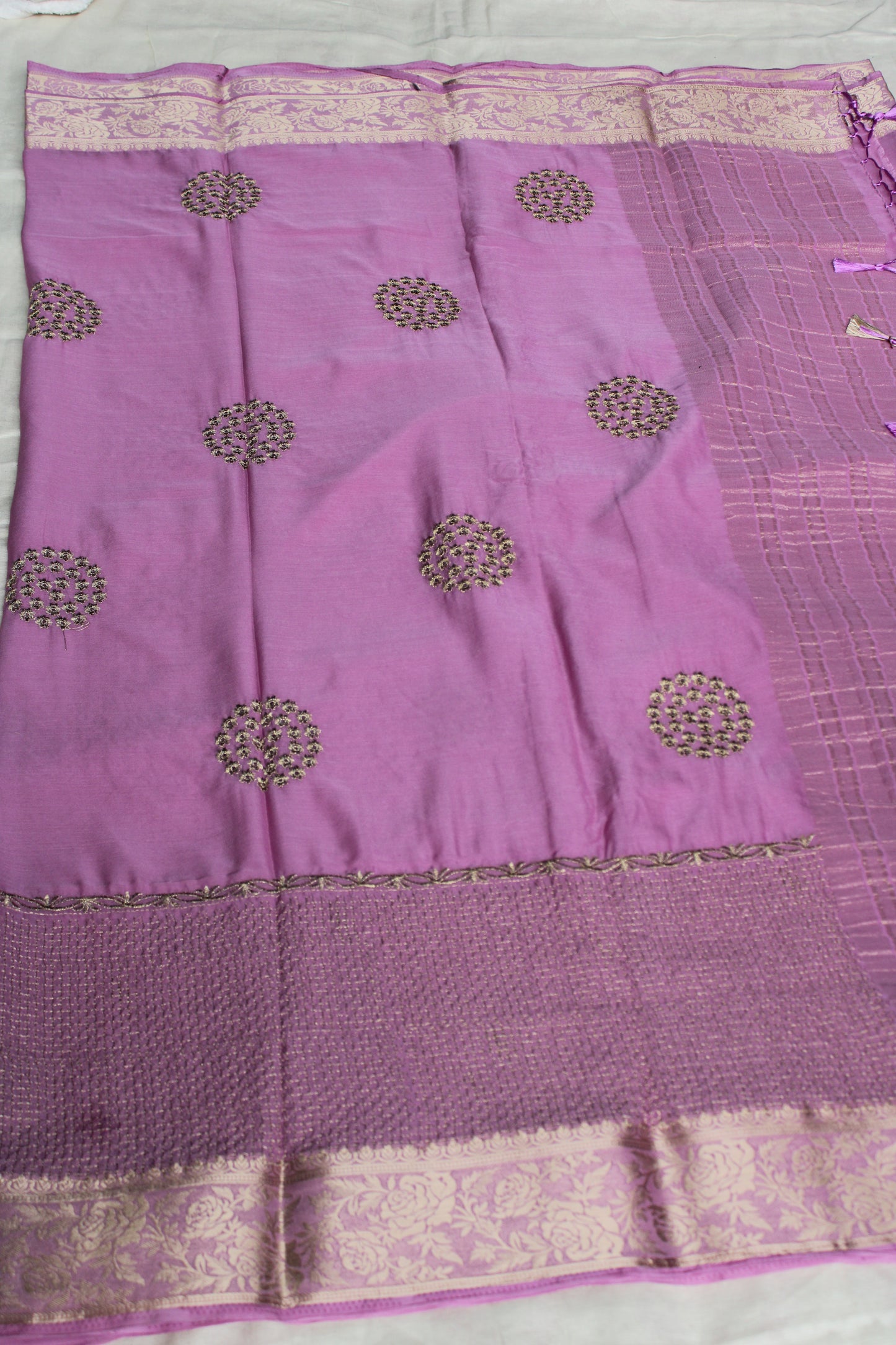 Onion pink Double border viscous crape saree