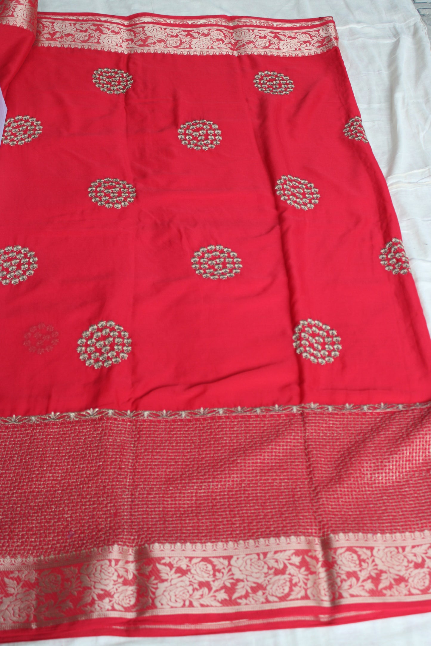Red Double border viscous crape saree