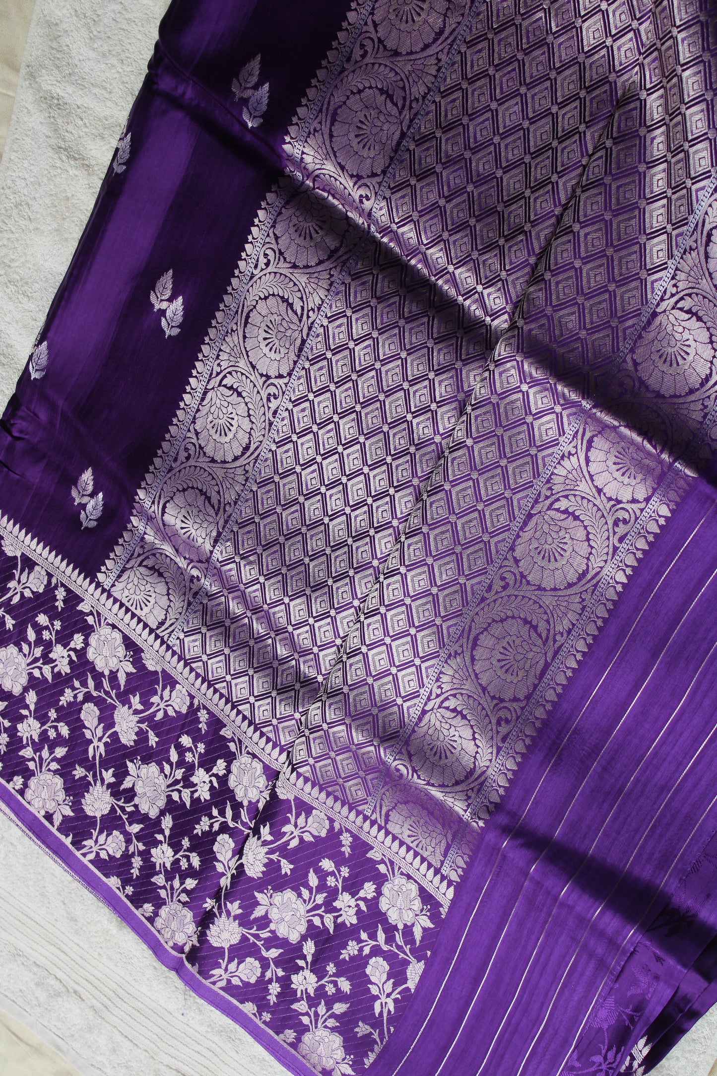 Purple Banarasi Mashru silk saree with big trending floral border