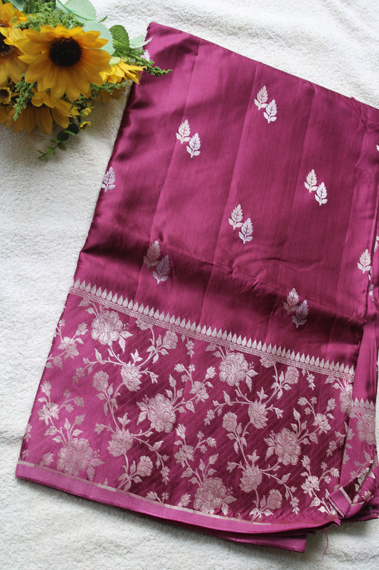 Majenta Banarasi Mashru silk saree with big trending floral border