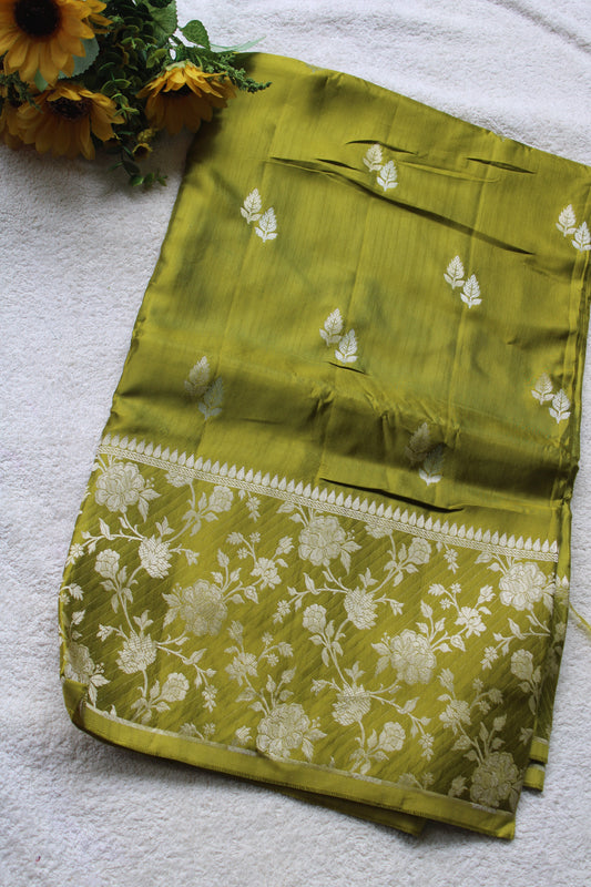 Green Banarasi Mashru silk saree with big trending floral border