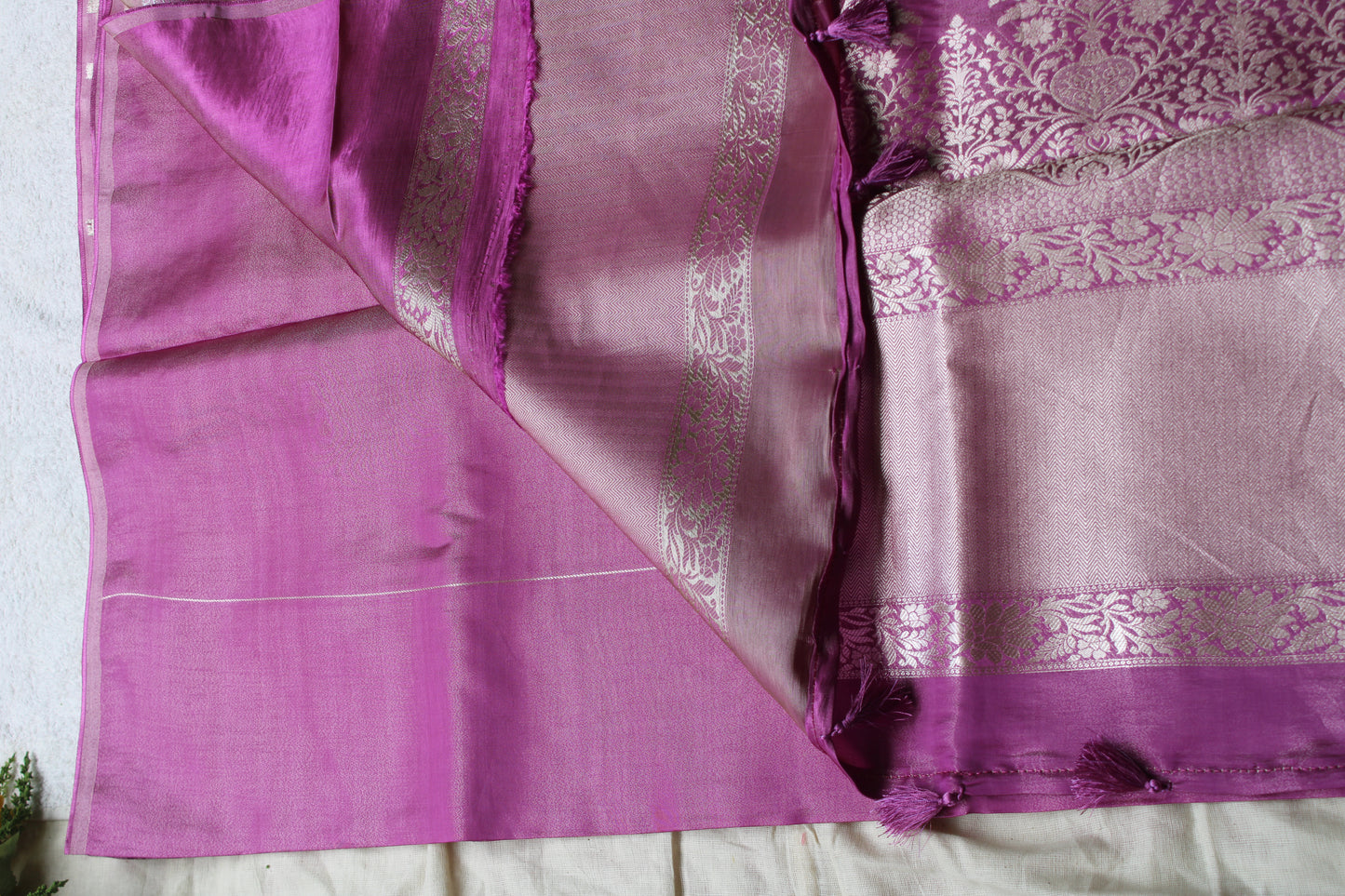 Pink Banarasi Mashroo tissue silk saree