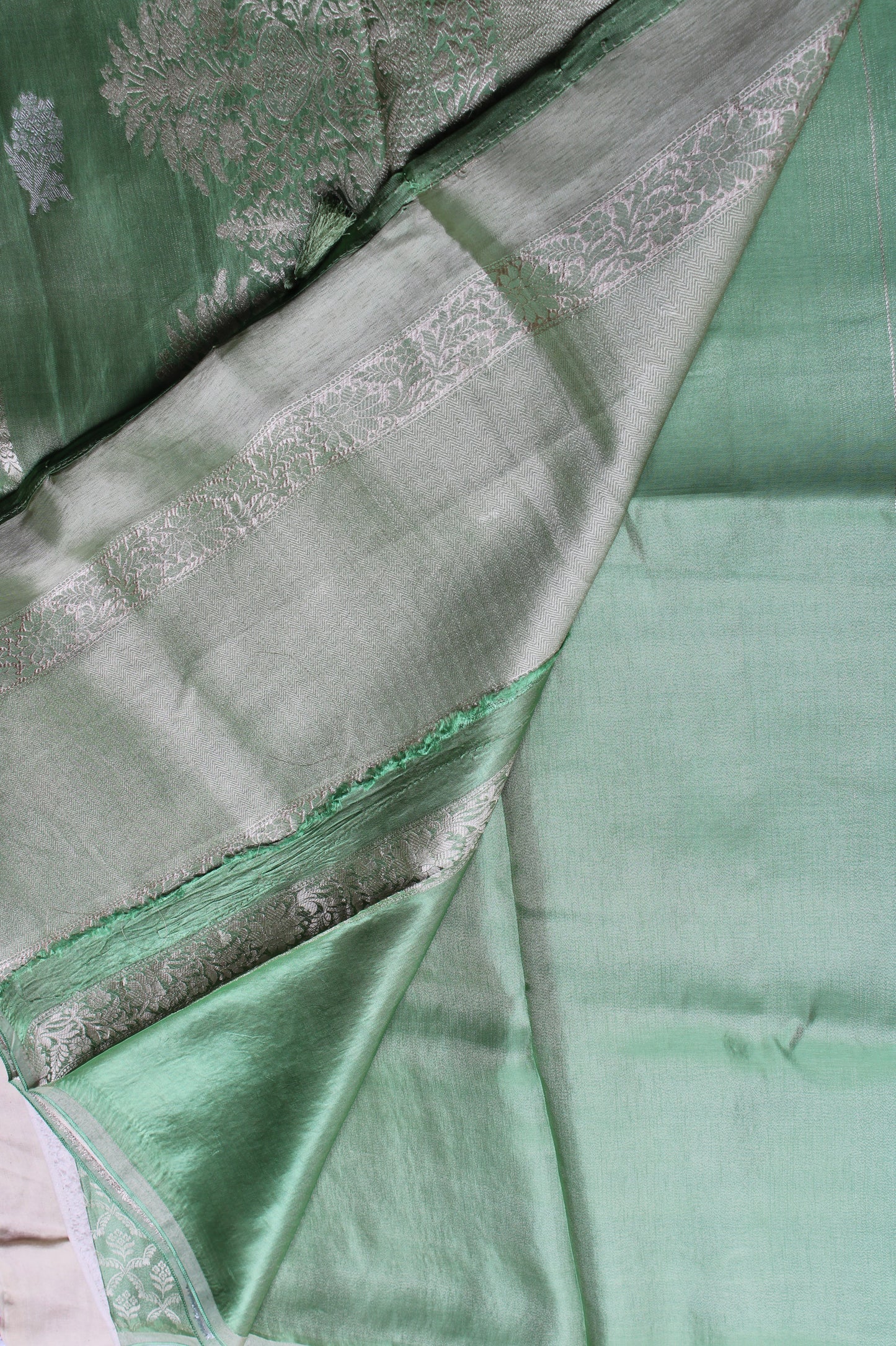 Green Banarasi Mashroo tissue silk saree