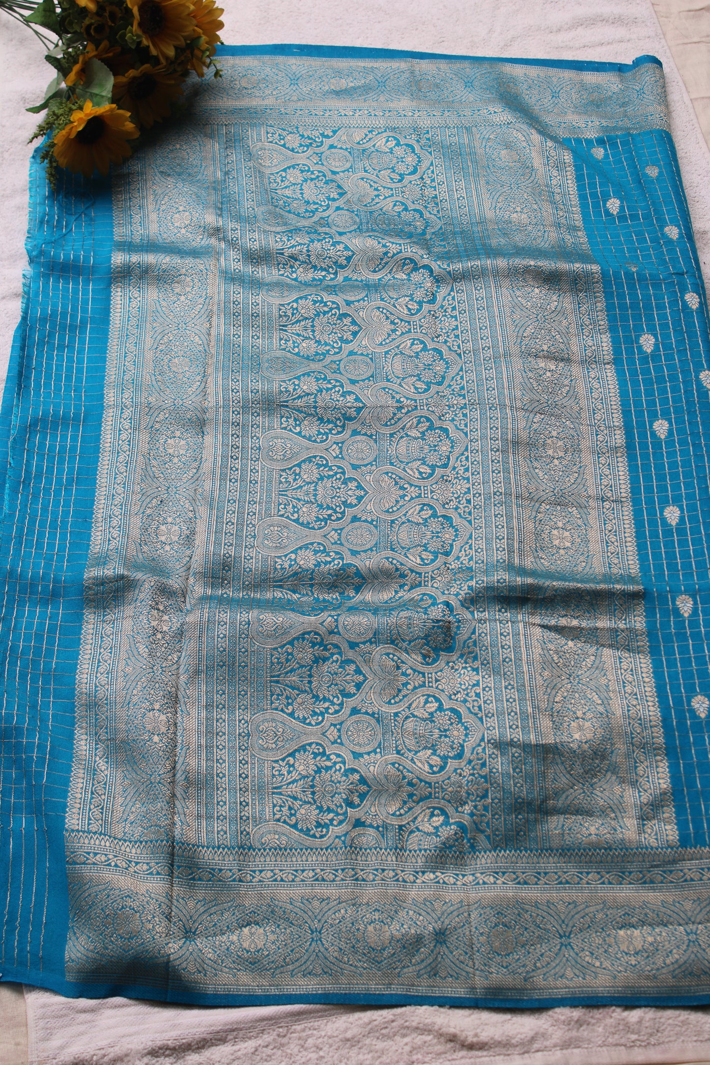 Blue banarasi georgette saree with checked design