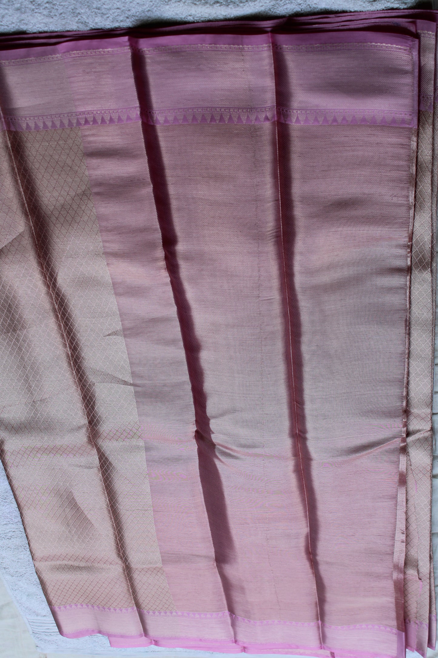 Banarasi Pastel Pink colour Silk saree