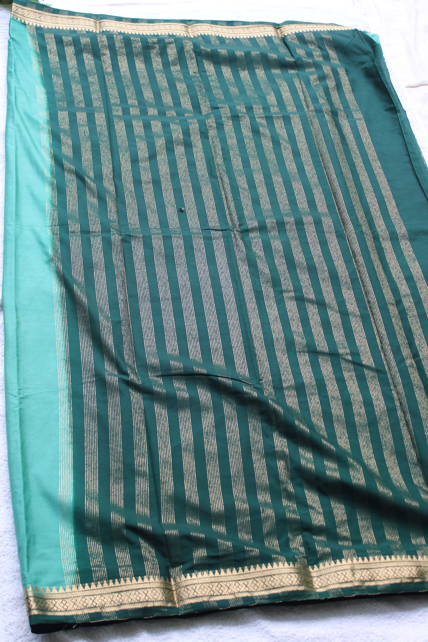 Green Premium Mysore silk saree with Small traditional border with contrast blouse