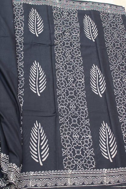 Grey with white leaf block printed mul cotton saree