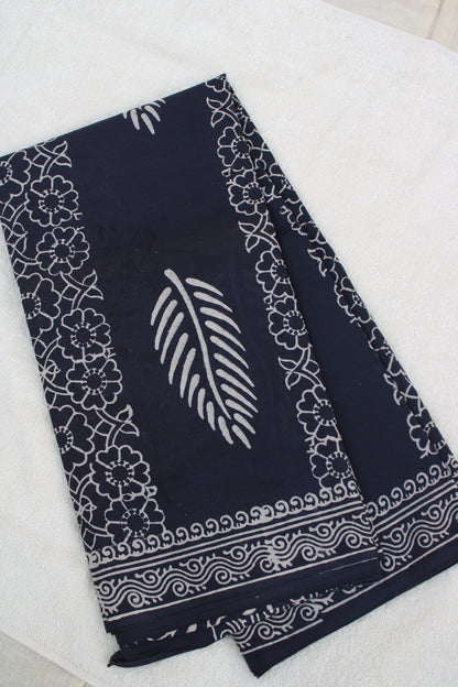 Grey with white leaf block printed mul cotton saree