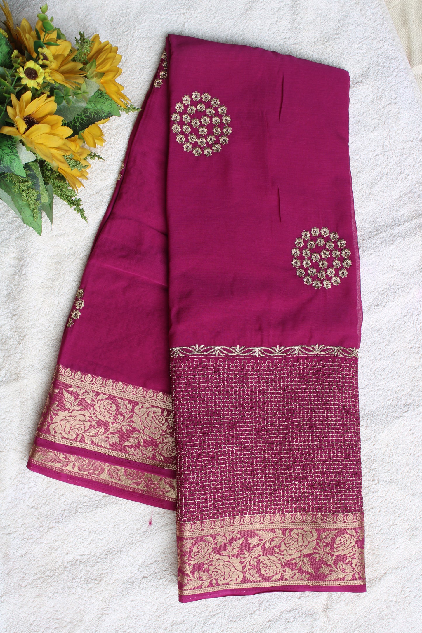 Majenta Double border viscous crape saree