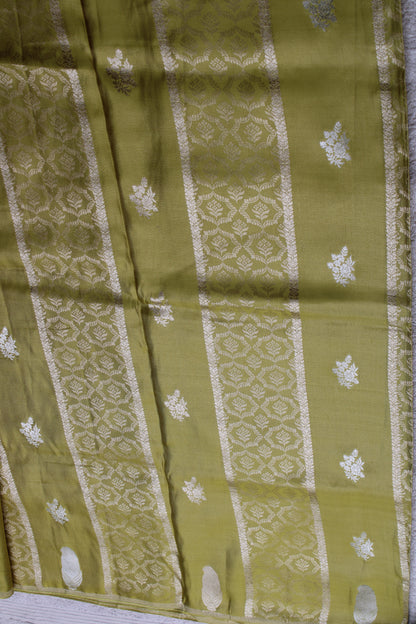 Florescent Banarasi Mashroo tissue silk saree