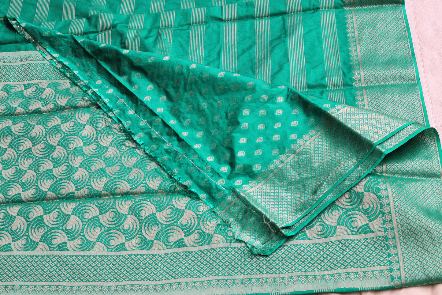 Green Colour viscous crape silk saree