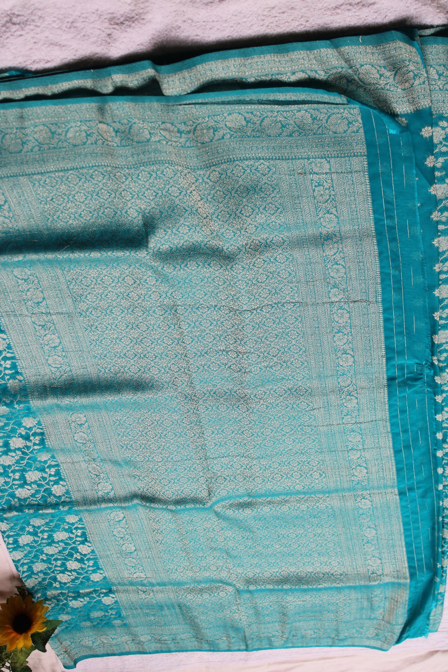 Sea Green Semi Georgette Flower Zaal Design Saree